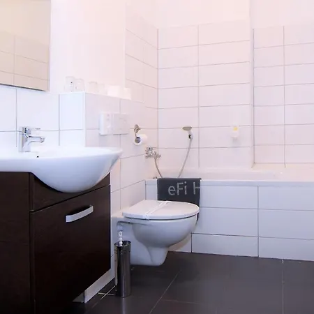 Efi Palace 3*