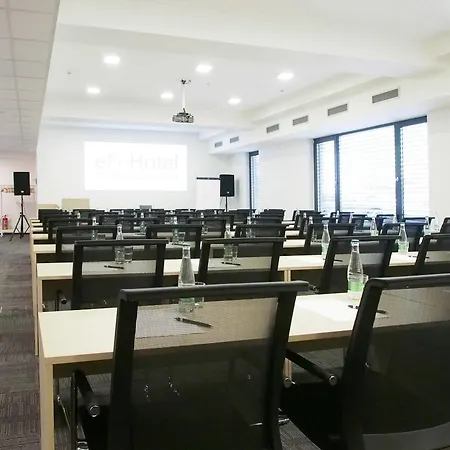 Efi Palace فندق برنو
